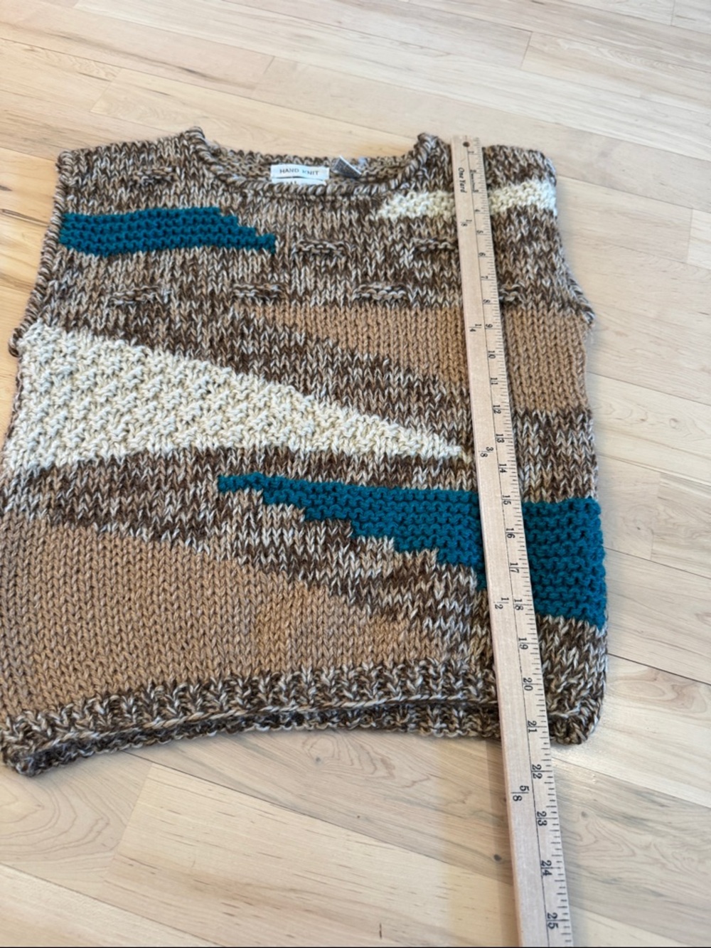 Vintage-80s-Hand Knit Geometric Sweater Vest - Picture 4 of 5